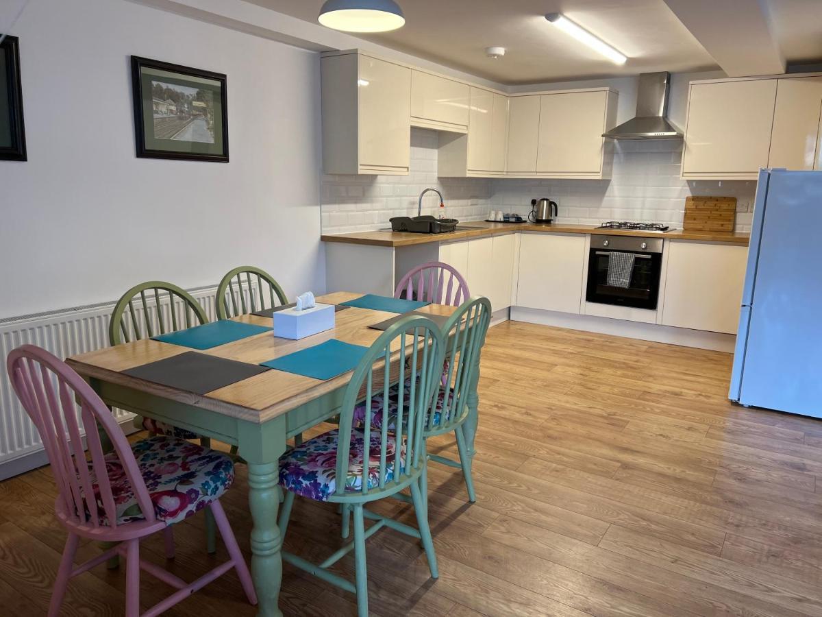Beautiful Apartment,No 1, With Parking Ilfracombe Esterno foto