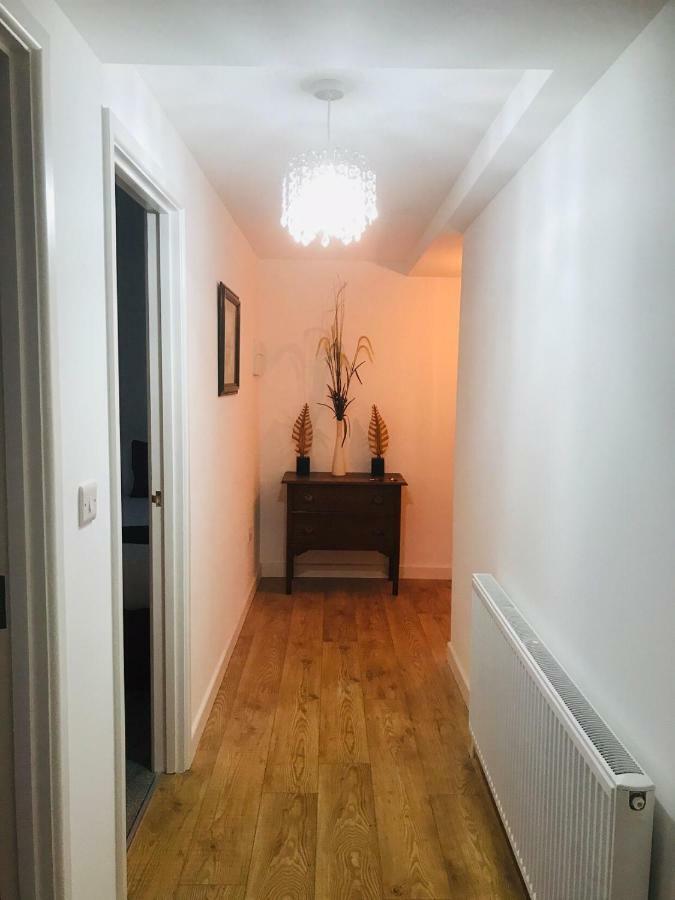 Beautiful Apartment,No 1, With Parking Ilfracombe Esterno foto